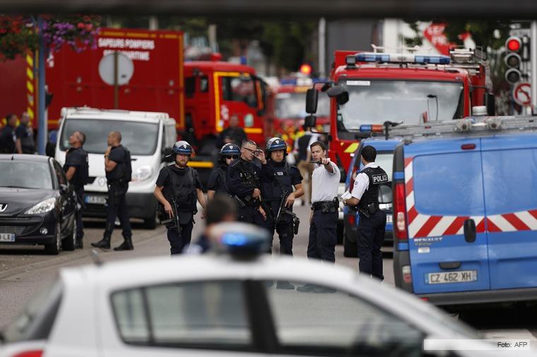 Líderes religiosos exigen a Hollande protección antiterrorista