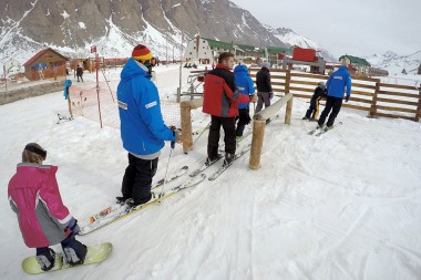 Mendoza extiende su propuesta de nieve, enoturismo e historia