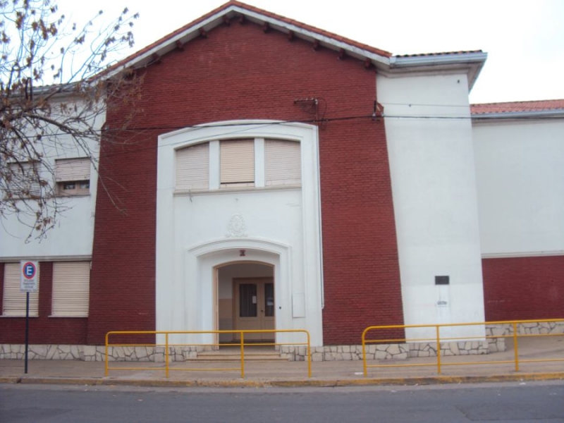 Más de 124 millones de pesos para obras de reparación en escuelas