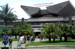 Empresas francesas gestionarán el aeropuerto 