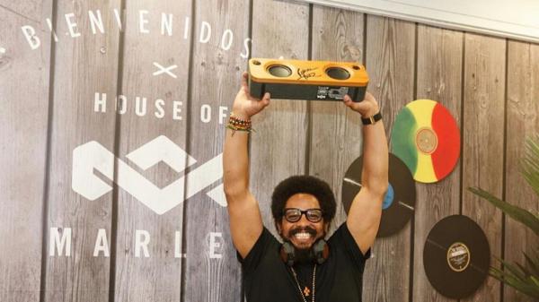 El hijo de Bob Marley presentó su línea de audio sustentable