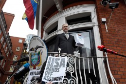 Ecuador permitirá a Suecia interrogar a Assange