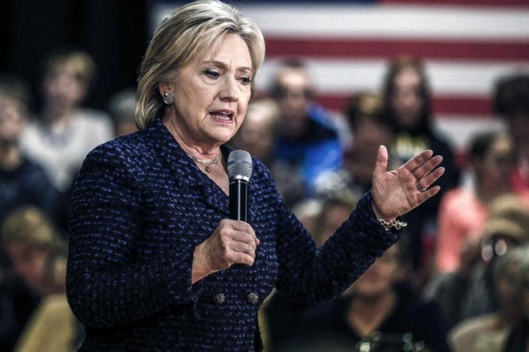 Hillary Clinton denunció que el plan económico de Trump es para los 