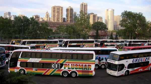 Suben 26% los pasajes de micros de larga distancia