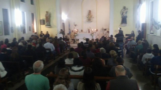 Monte Vera repudió con una misa de desagravio el robo a la parroquia