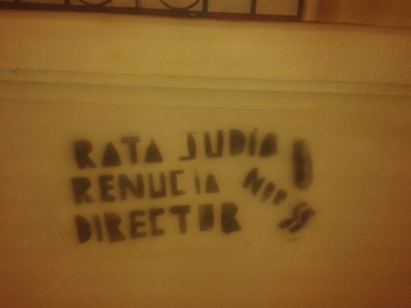 Pintada antisemita en la Escuela Bustos