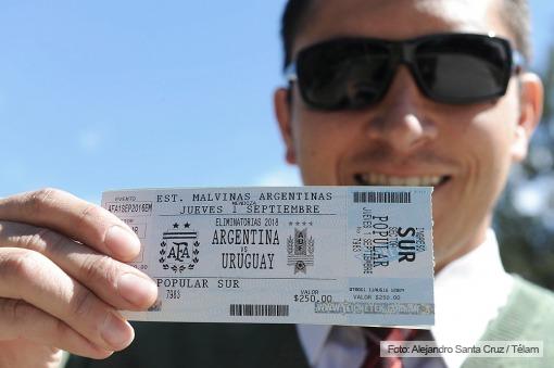 Rigurosos controles en el estadio Malvinas Argentinas por entradas falsas