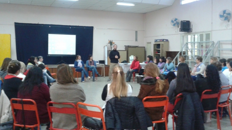 Escuelas participan del programa Enlazando Espacios Viales