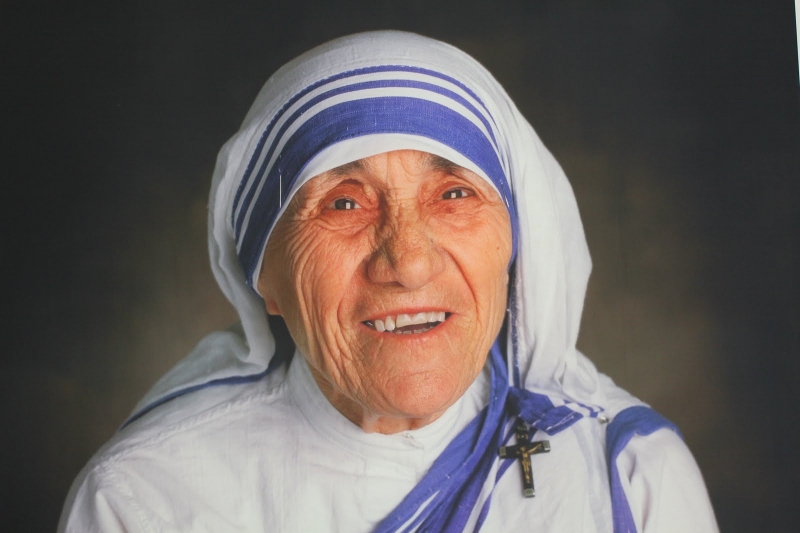El Papa proclamó Santa a la madre Teresa de Calcuta