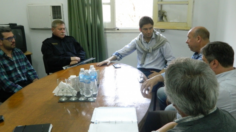 Pullaro se reunió con dirigentes de la UTA