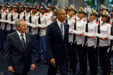 Barack Obama extendió por otro año la ley que sostiene el bloqueo a Cuba