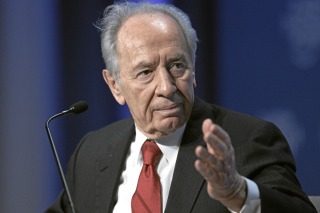 Shimon Peres sigue grave pero estable tras sufrir un derrame cerebral