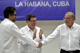 “Apoyo total” de las FARC al acuerdo de paz