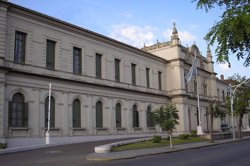 La profesora y abogada que pide 