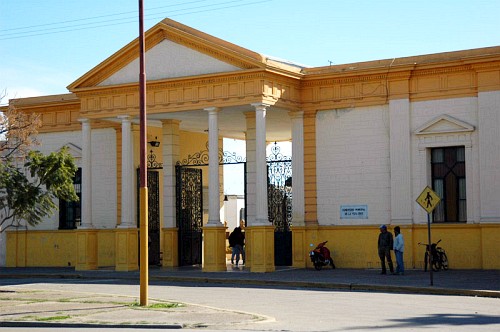 Un hombre falleció hace 18 días y no logran darle sepultura