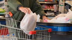 Prohibirán definitivamente la entrega de bolsas plásticas