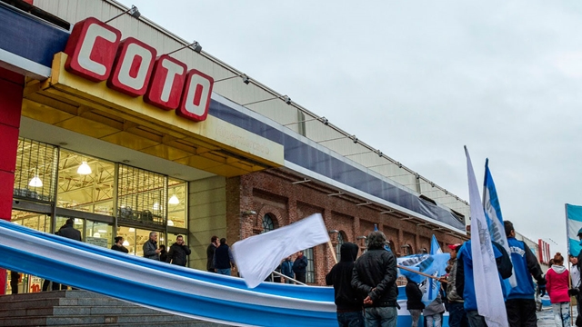 Coto despidió empleados