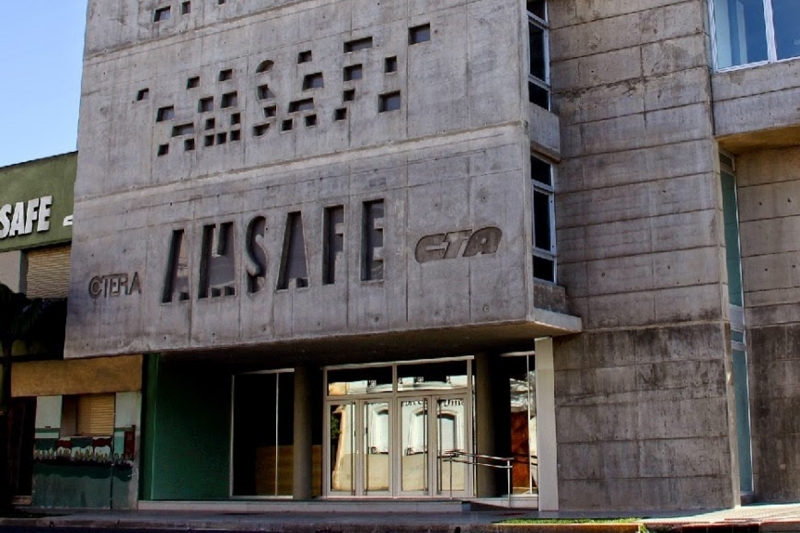 Los docentes públicos harán dos paros de 24 horas