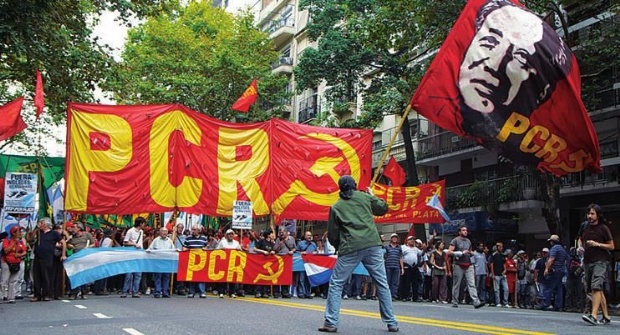 Denuncian detención de militantes políticos