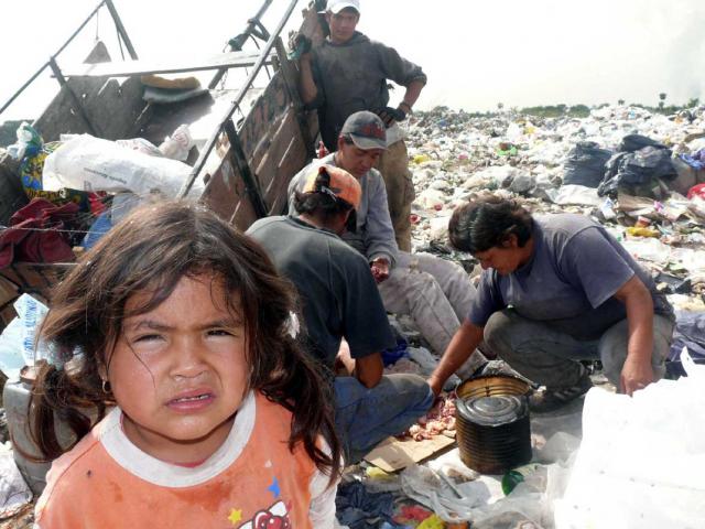 El 32,2% de los argentinos es pobre y el 6,3% indigente