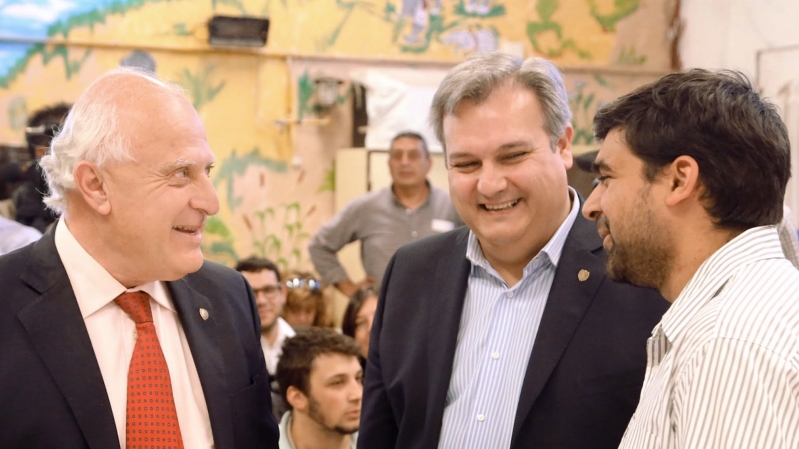 Miguel Lifschitz presentó un sistema de reporte 