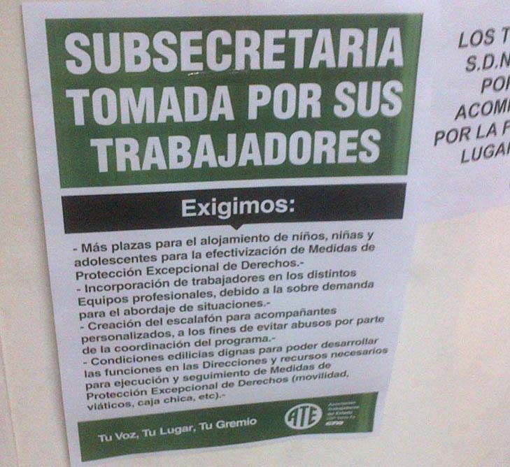 La Subsecretaría de Niñez lleva adelante una medida de fuerza