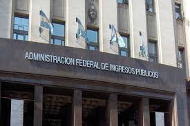 Blanqueo: prorrogan la posibilidad de depositar dinero en efectivo
