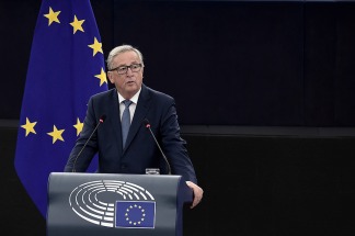 La Unión Europea y Canadá firmaron un controvertido acuerdo de libre comercio