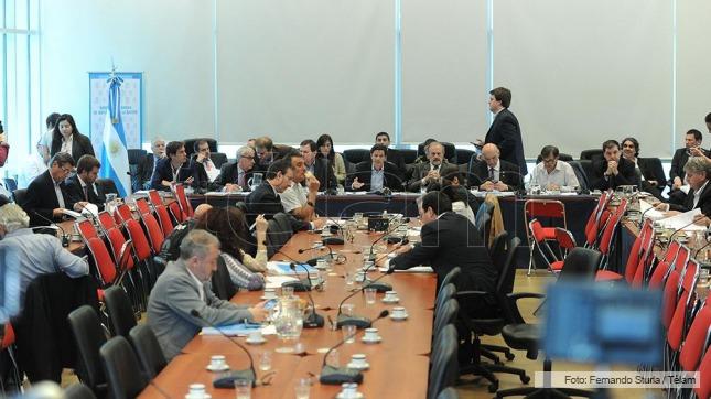 Emiten dictamen al proyecto de Presupuesto 2017 