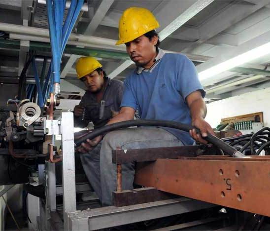 Santa Fe: Cayó la producción industrial en dos de cada tres empresas