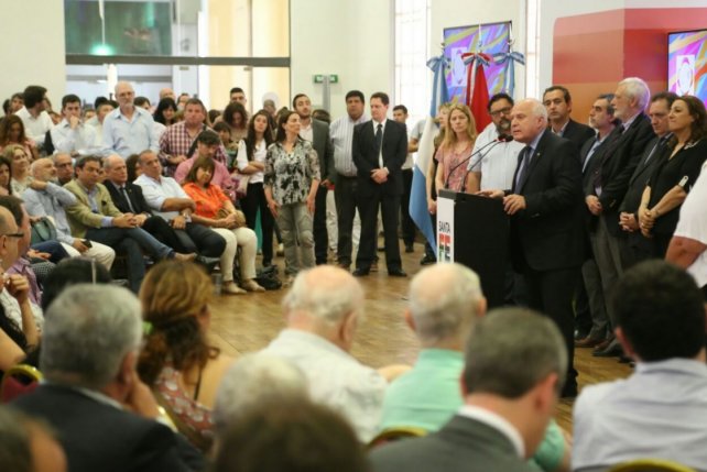 El gobernador presentó el plan \