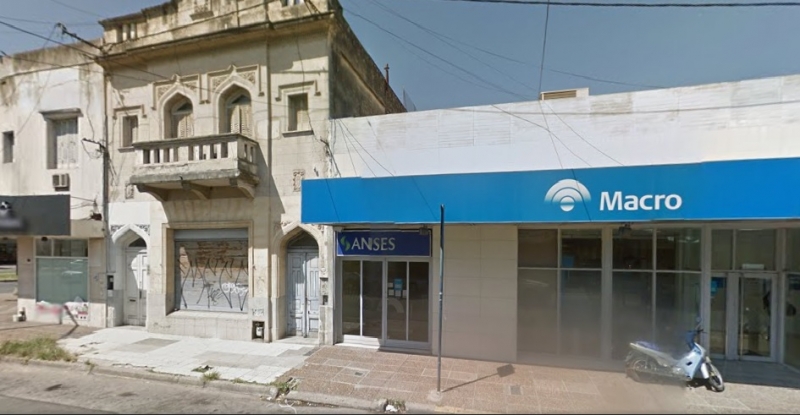 Se desprendió el frente de un balcón en la Recoleta