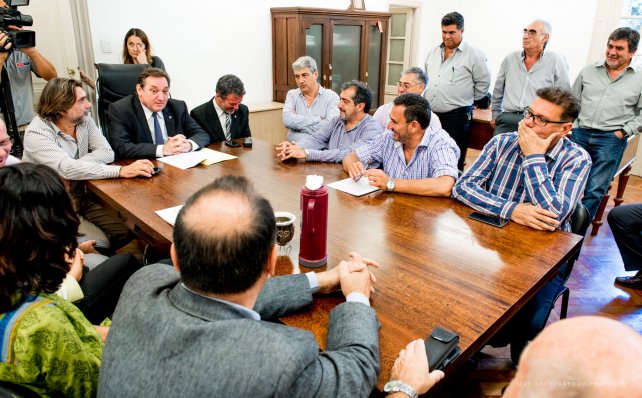 Provincia entregó más de 50 adelantos de coparticipación