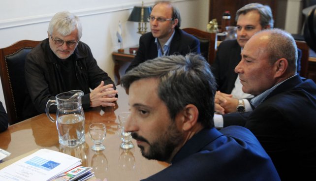 Para ATE no conforma y para Amsafé es insuficiente