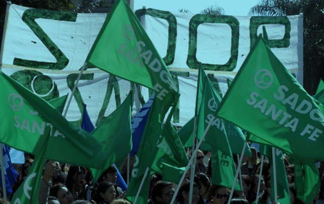 Cambios al proyecto de ley de despidos a docentes privados