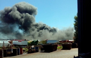 Un muerto y varios heridos tras explosión en una fábrica