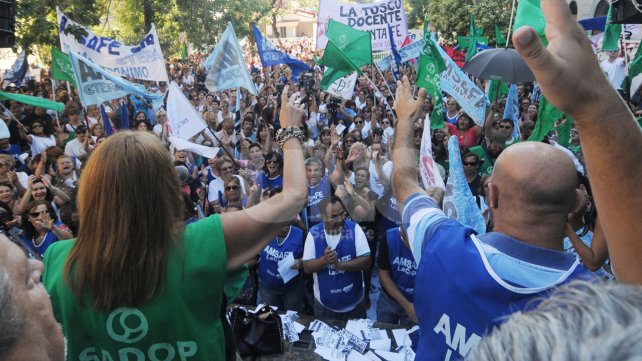 No podrán despedir sin causa a docentes de escuelas privadas