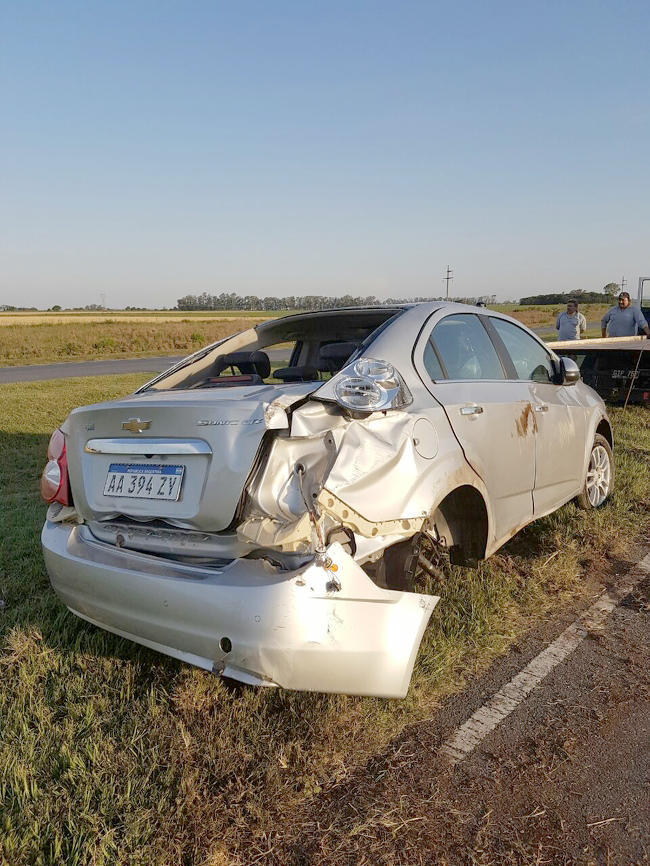 El hijo de Lorenzetti volcó en la autopista Santa Fe Rosario
