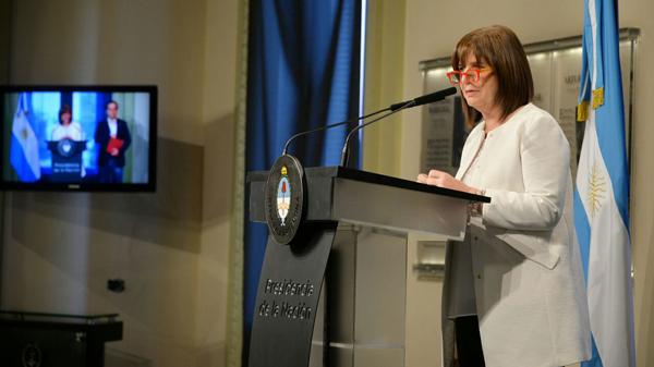 Patricia Bullrich dice que se avizora \
