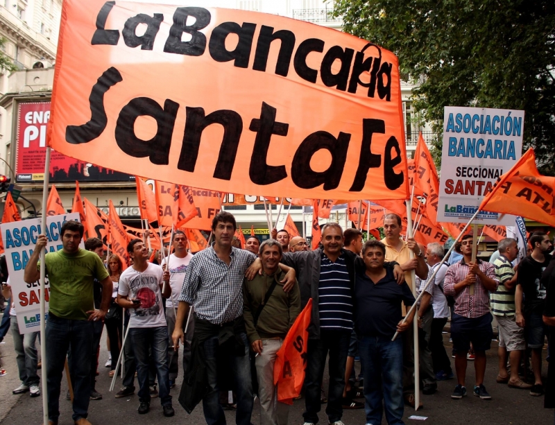 Suspendieron el paro bancario de mañana