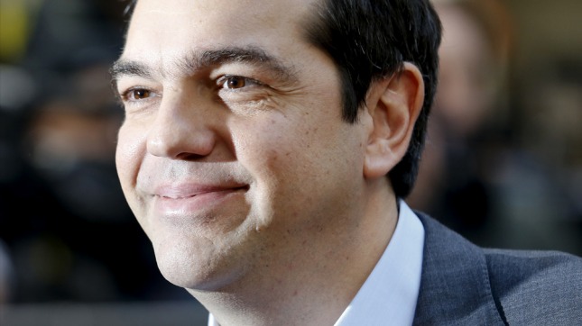 El Parlamento griego desoyó las amenazas de la UE y aprobó medidas redistributivas