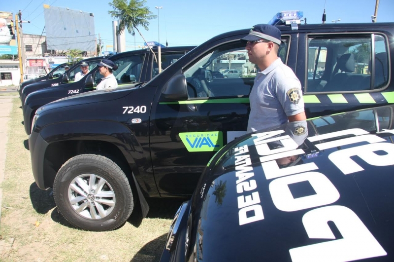 El Gobierno de Santa Fe entregó móviles para la Policía de Seguridad Vial