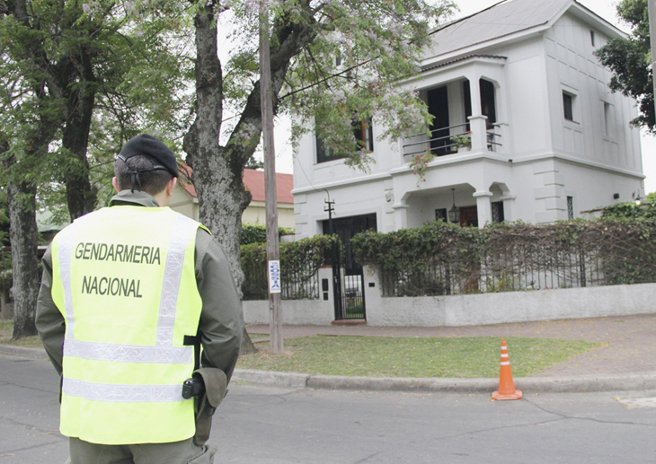 Policía detenido por ataque a Bonfatti no volvió de una salida laboral