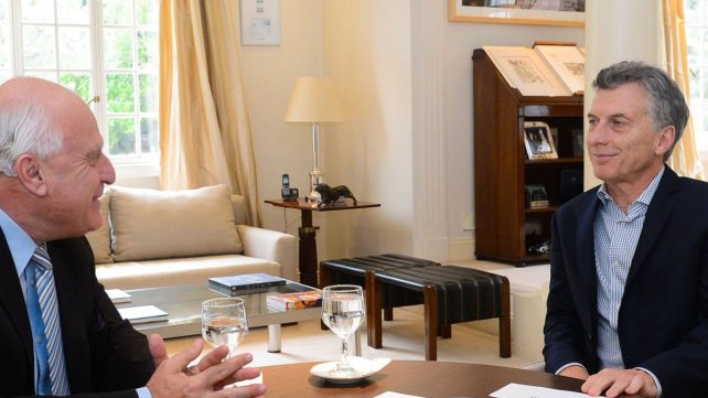 Lifschitz criticó los cambios “abruptos” en el gobierno de Macri