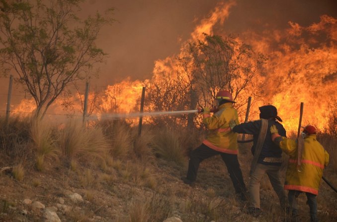 Impresionantes incendios en La Pampa