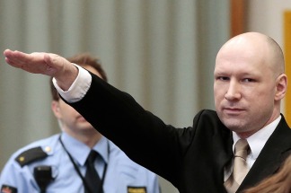 Breivik repitió el saludo nazi en el juicio contra el Estado
