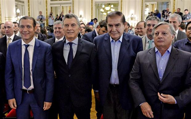 Divide al sindicalismo el plan oficial de reformas laborales