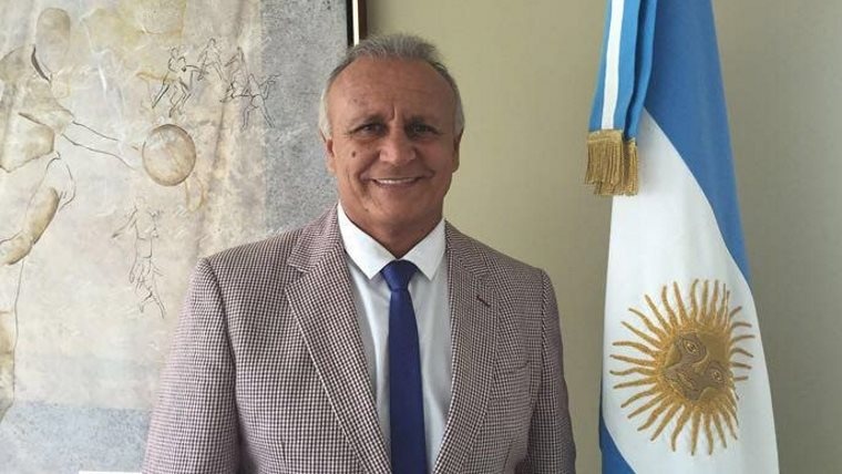 Del Sel vuelve a las tablas pero no se aleja de la política