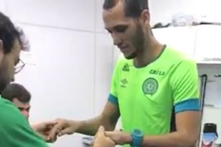 Helio Neto volvió a caminar luego de la tragedia aérea