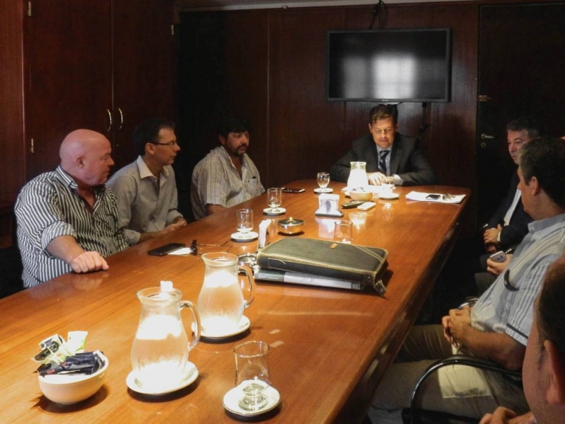 Gaviola se reunió con las cámaras de agencieros de la provincia